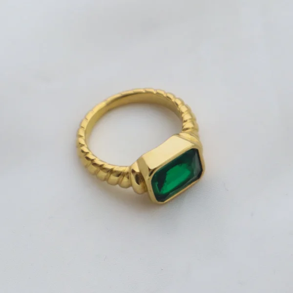 Ladies 18k Gold Plated Stainless Steel Croissant Wedding Rings Jewelry Women Green Emerald Cubic Zirconia Birthstone Ring - Image 2