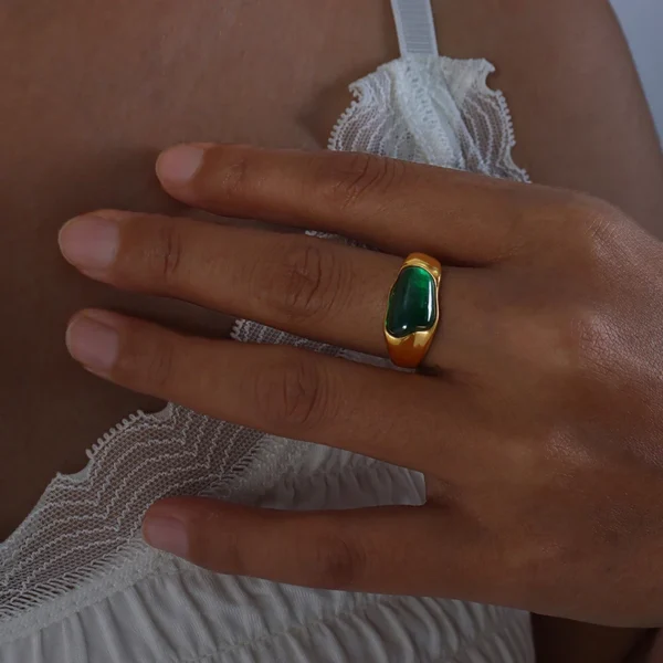 Vintage Stainless Steel Natural Gemstone Wedding Rings Fashion 18k Gold Plated Green Irregular Stone Rings Jewelry Women - Image 2