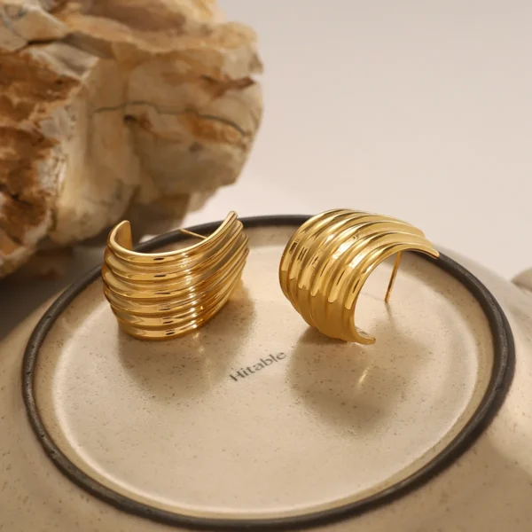 Design Jewelry  Classic Simple Cuff Earring 18k Gold Plated Stainless Steel Double C Texture Exaggerated Stud Earring Women - Image 3
