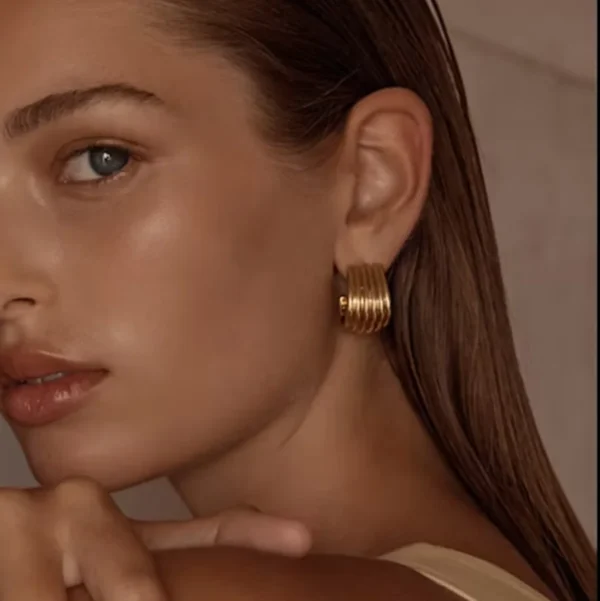 Design Jewelry  Classic Simple Cuff Earring 18k Gold Plated Stainless Steel Double C Texture Exaggerated Stud Earring Women - Image 6