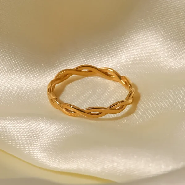 Simple Design 18K Gold Plated Twisted Linear Rings Women Stainless Steel Super Thin Woven Chain Rings Waterproof Jewelry - Image 3