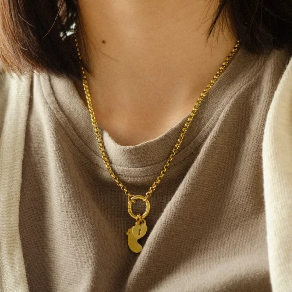 Non Tarnish Stainless Steel Round Push Clasp Necklace Charm 18k Gold Plated Paperclip Chain Necklace for Women - Image 5