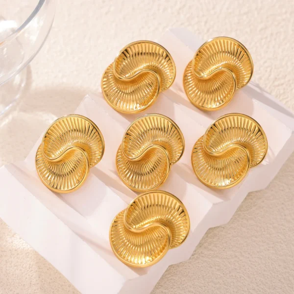 Tarnish Free 18K Plated Water Drop Spiral Grain Layered Stud Earring Women Vintage Chunky Stainless Steel Stud Earring Jewelry - Image 4